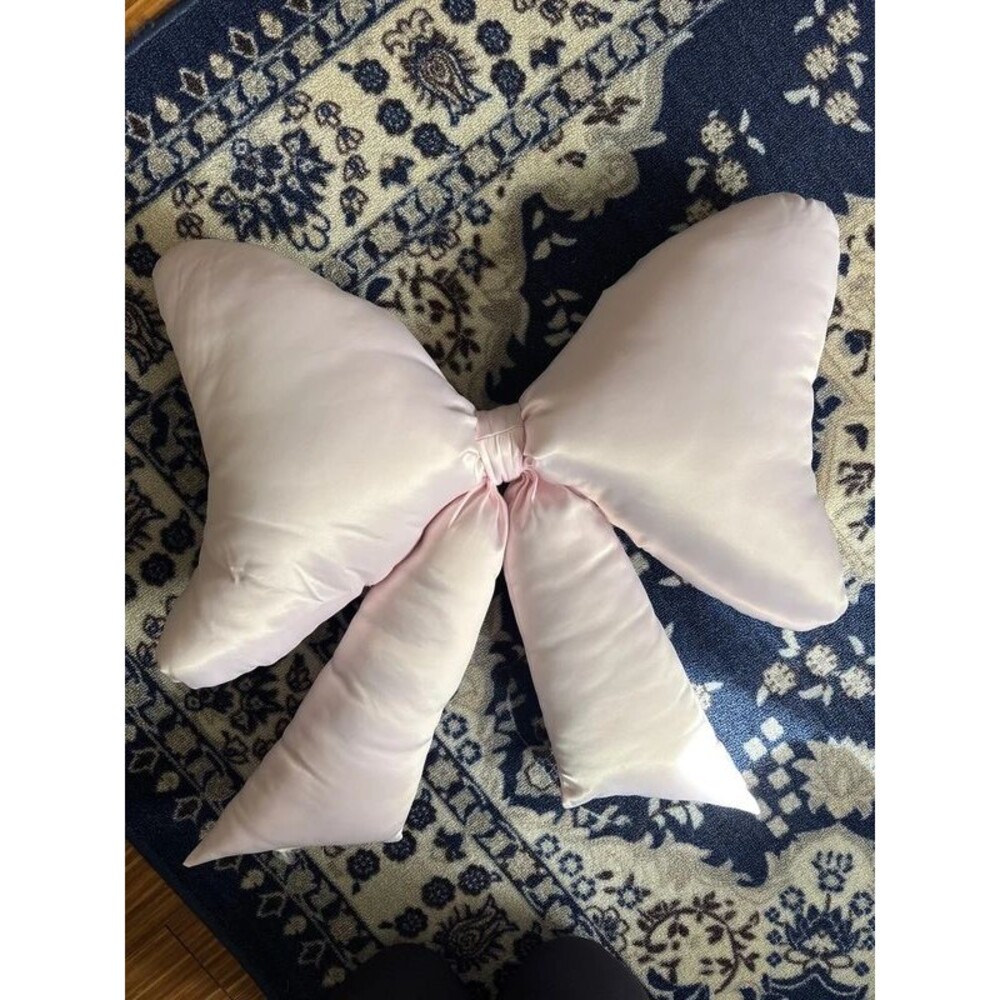 Pink satin bow pillow urban outfitters